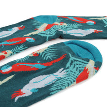 Load image into Gallery viewer, Parquet Men’s Tropical Bird Novelty Crew Socks – Teal with Light Blue &amp; Red
