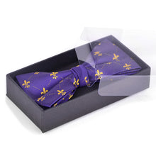 Load image into Gallery viewer, Men&#39;s Fleur-de-lis Banded Bow Tie
