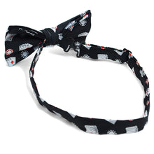 Load image into Gallery viewer, Men&#39;s Poker Chips &amp; Cards Banded Bow Tie
