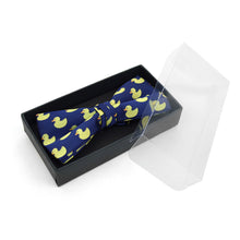 Load image into Gallery viewer, Men&#39;s Blue Duck Banded Bow Tie

