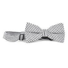 Load image into Gallery viewer, Men&#39;s Striped Seersucker Cotton Bow Tie &amp; Hanky Set - CTBH1732
