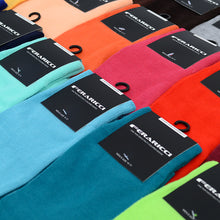 Load image into Gallery viewer, Men&#39;s Socks - Solid Crew
