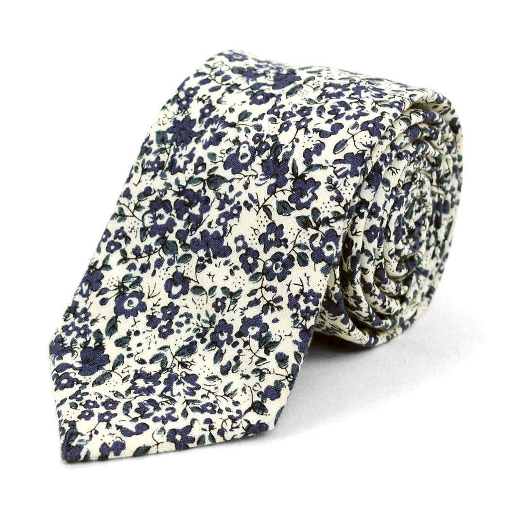 Floral Ivory & Navy 2.5