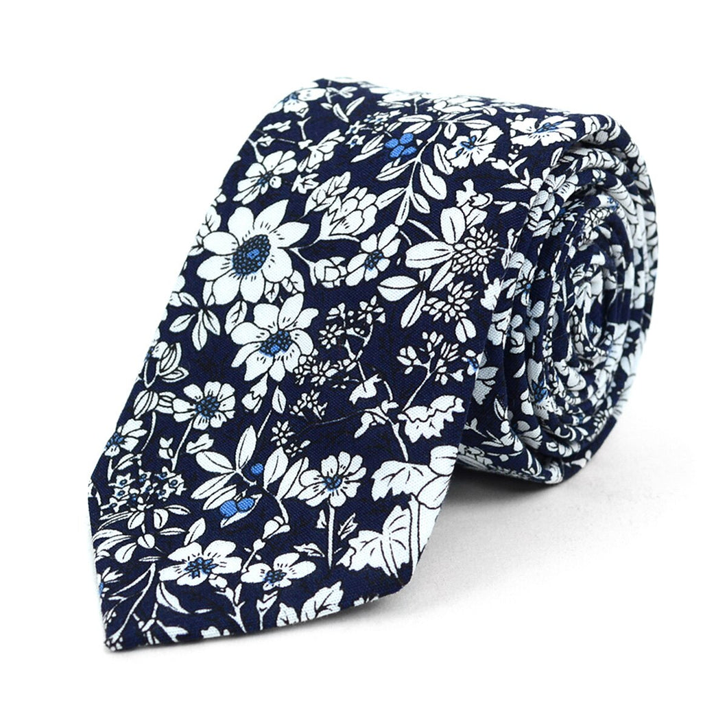 Floral Navy & White 2.5